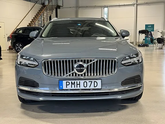 Volvo V90 2023 photo 2