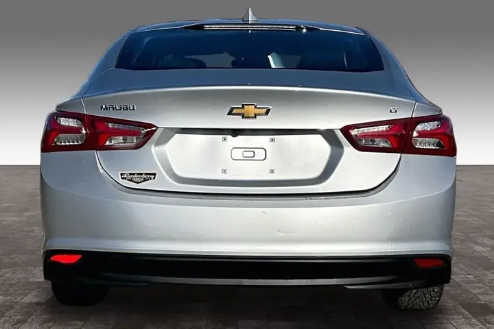 Chevrolet Malibu 2022 photo 4