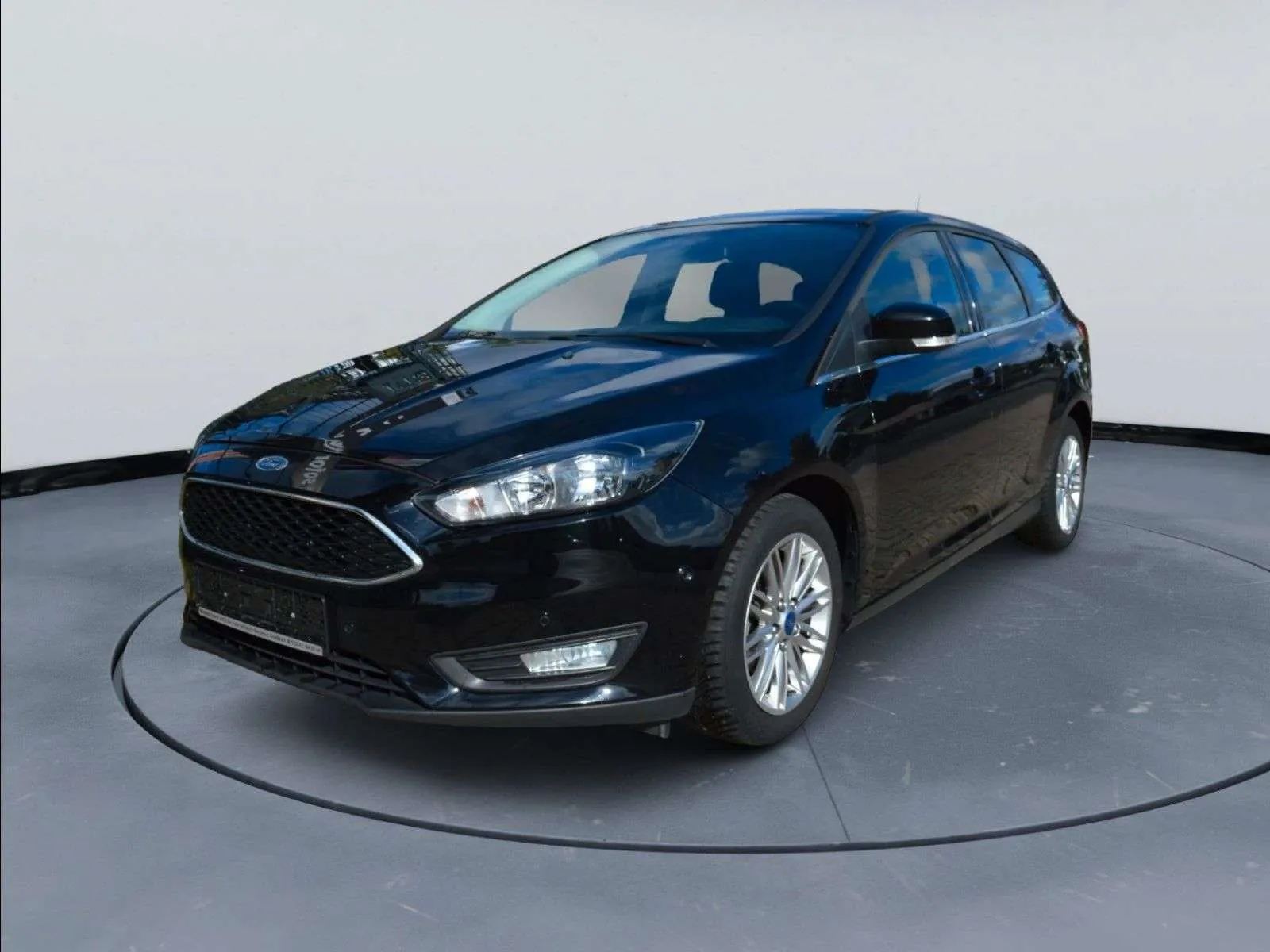 Ford Focus 2018 photo 2