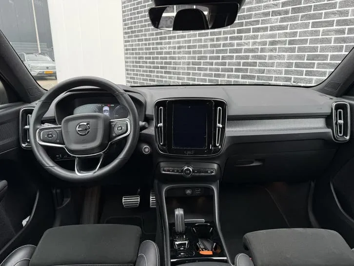 Volvo Xc40 2022 photo 3