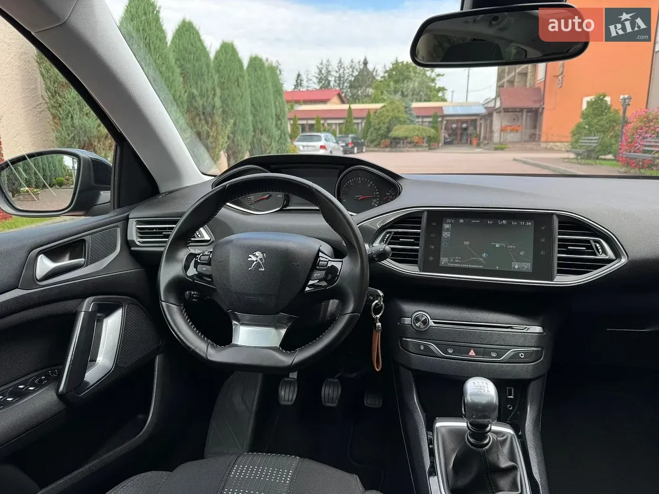 Peugeot 308 2015 photo 3