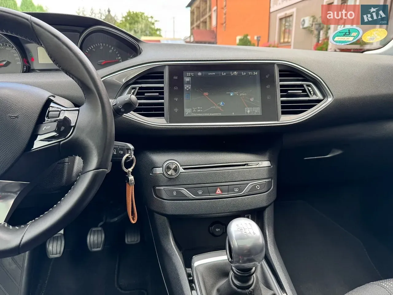 Peugeot 308 2015 photo 4