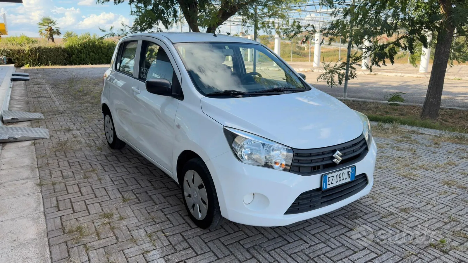 Suzuki Celerio 2015 photo 2