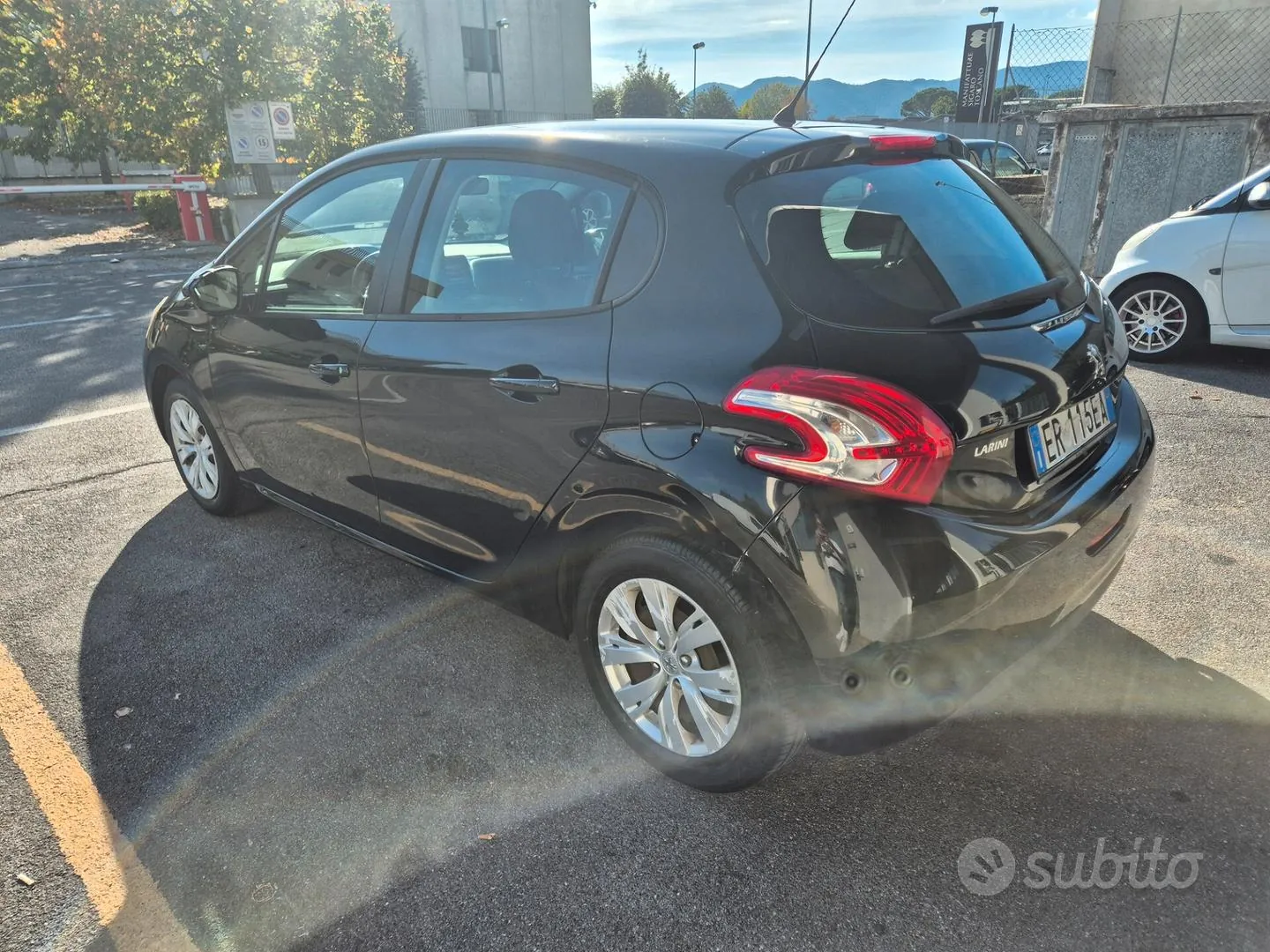 Peugeot 208 2013 photo 4