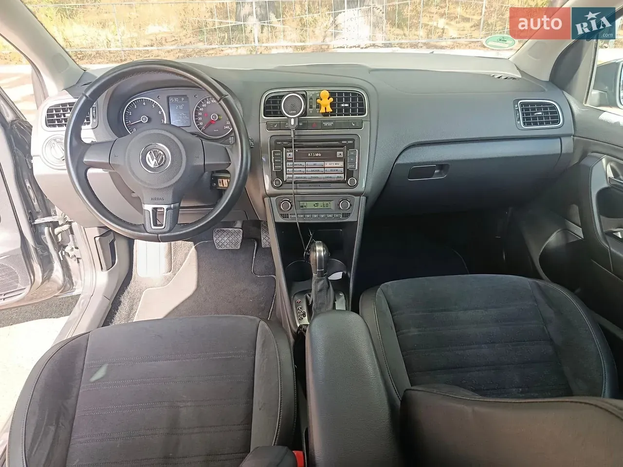 Volkswagen Polo 2011 photo 4