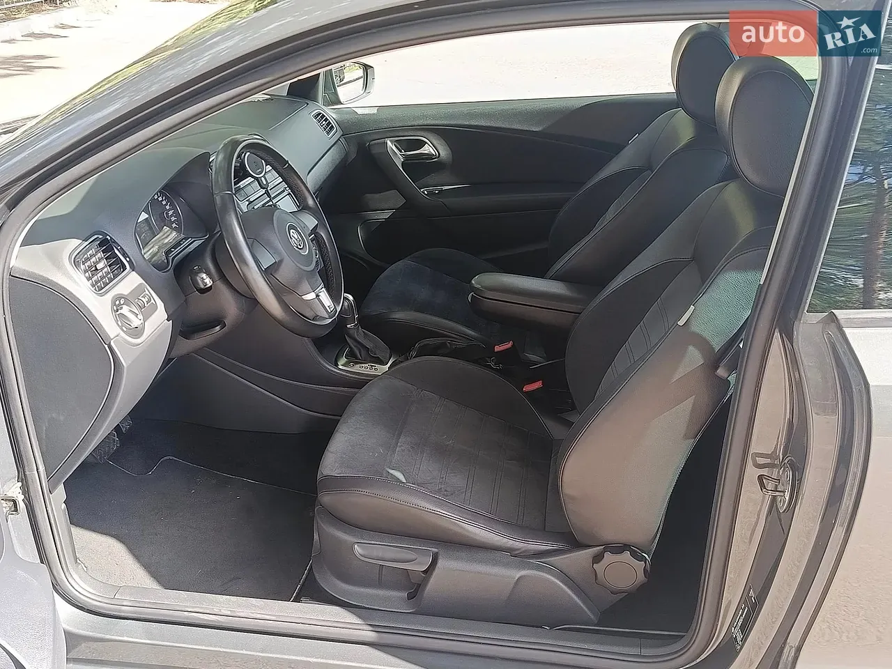 Volkswagen Polo 2011 photo 3