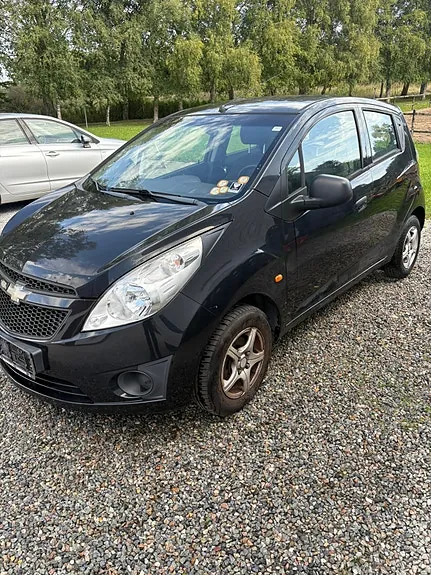 Chevrolet Spark 2011 photo 4