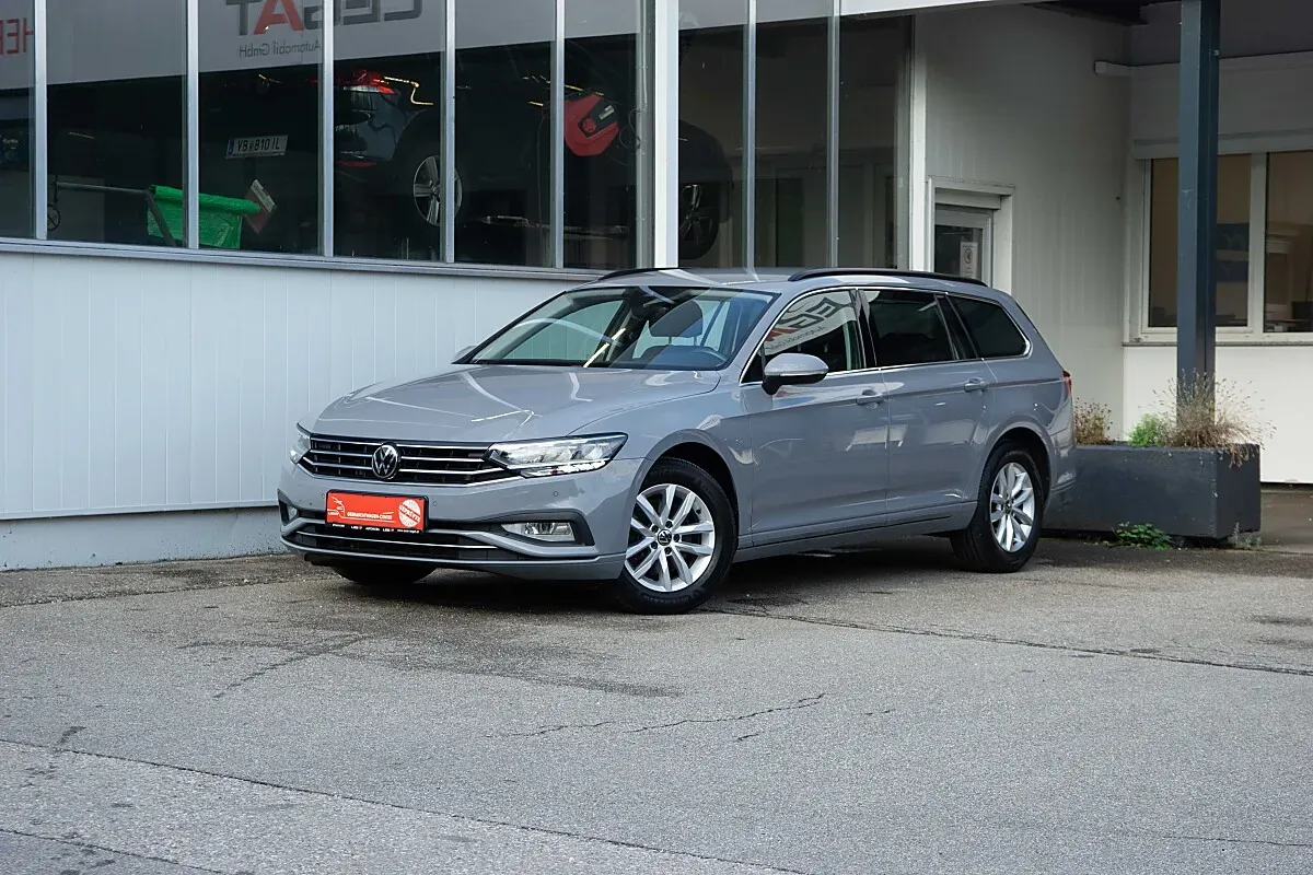 Volkswagen Passat 2023 photo 3