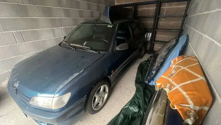 Peugeot 306