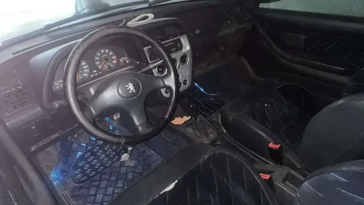 Peugeot 306 1993 photo 3
