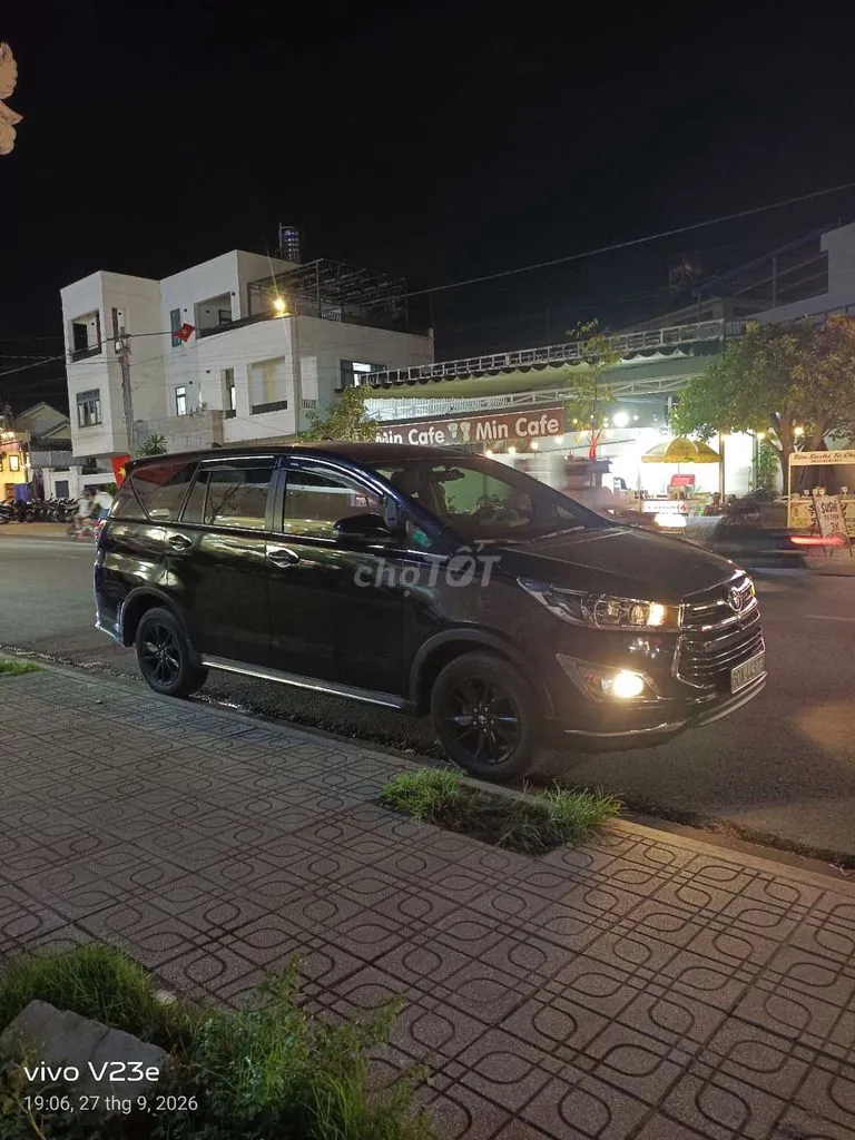 Toyota Innova 2018 photo 4