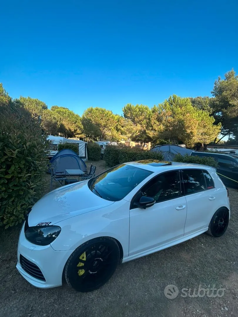Volkswagen Golf 2010 photo 3