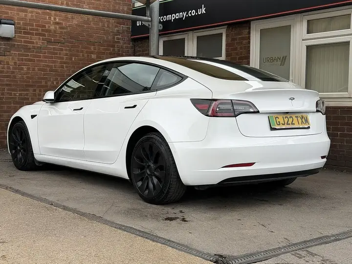 Tesla Model 3 2022 photo 5