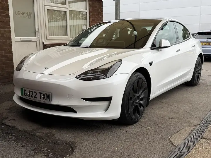 Tesla Model 3 2022 photo 3