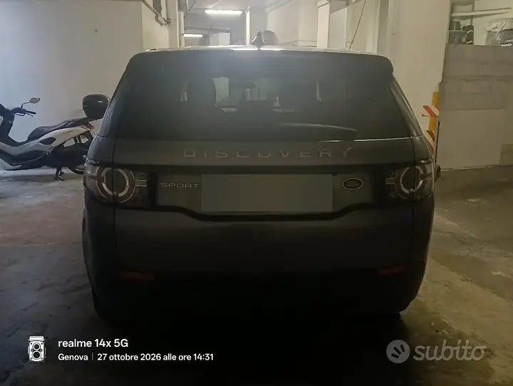 Land Rover Discovery Sport 2018 photo 2