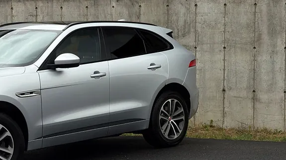 Jaguar F-Pace 2018 photo 4