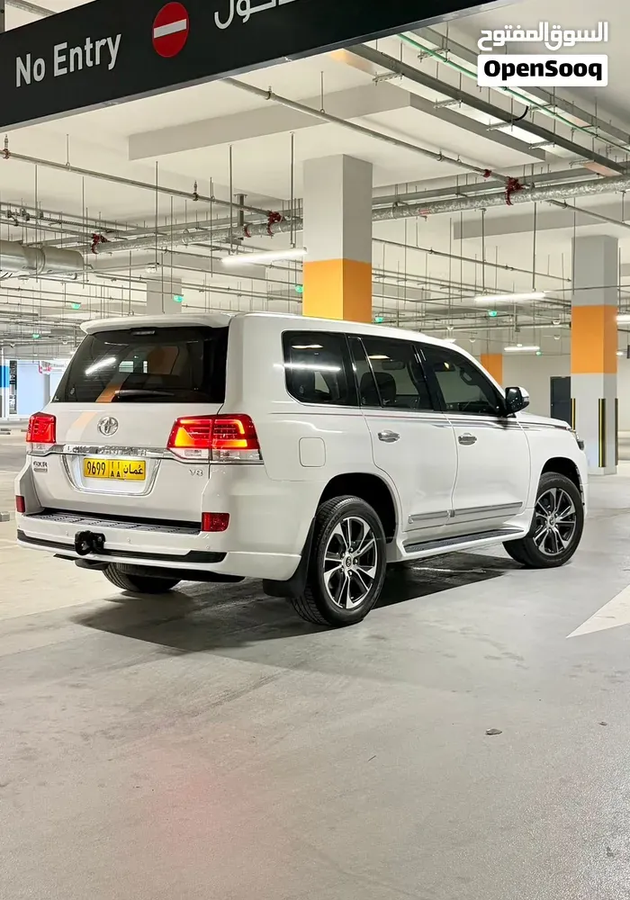 Toyota Land Cruiser 2020 photo 3