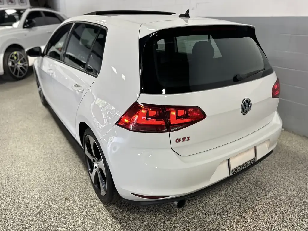 Volkswagen Golf 2015 photo 5