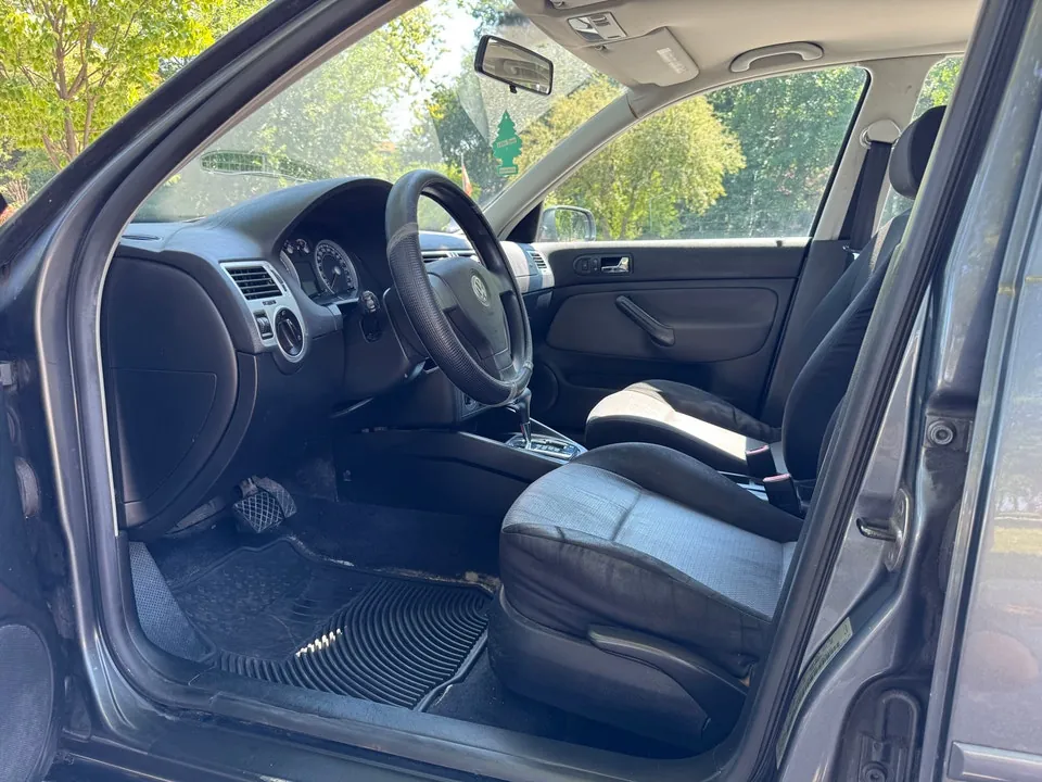 Volkswagen Jetta 2009 photo 3