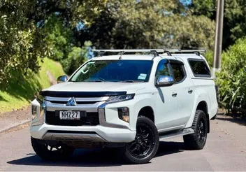 Mitsubishi Triton 2021 photo 5
