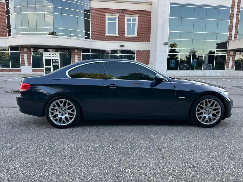 BMW 3 Series 2007 photo 2