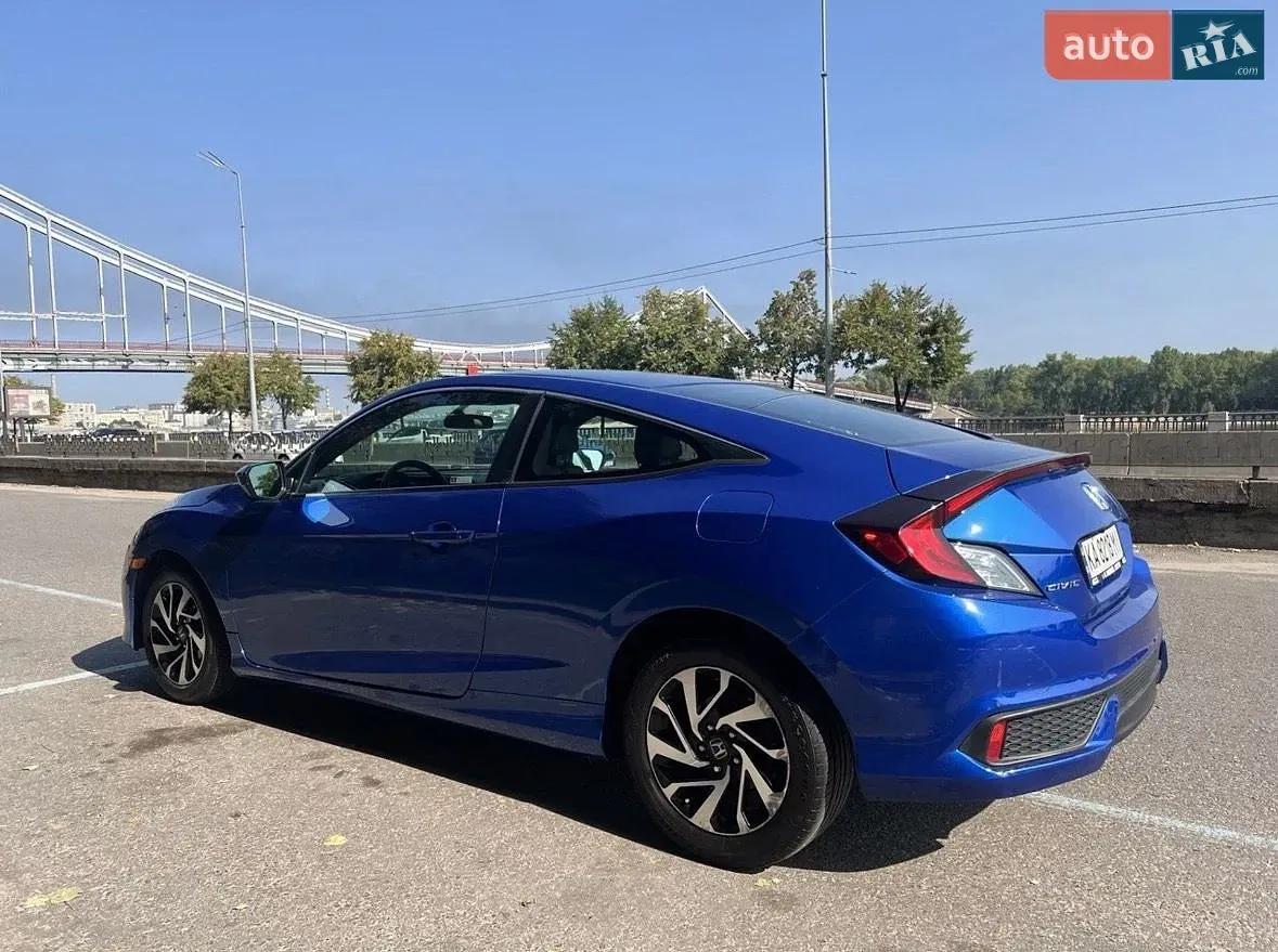 Honda Civic 2018 photo 5