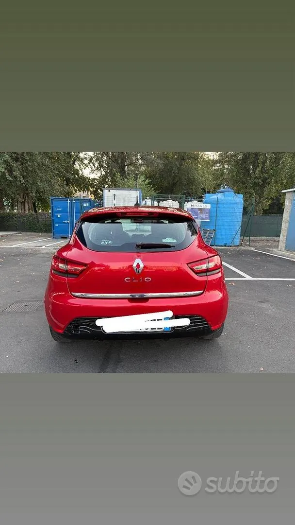 Renault Clio 2010 photo 5