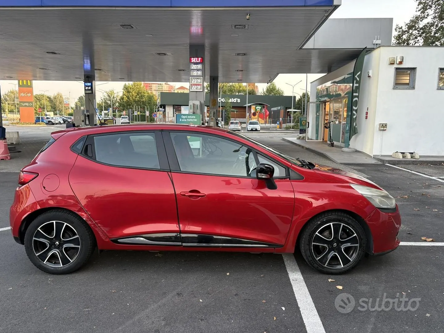 Renault Clio 2010 photo 3