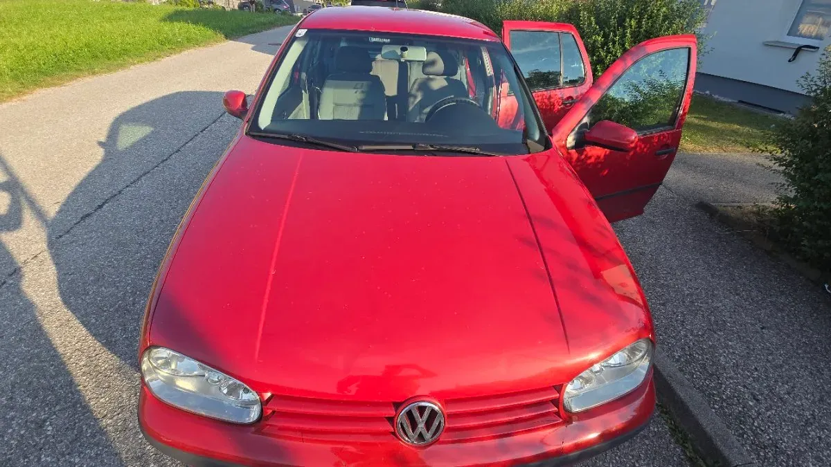 Volkswagen Golf 2002 photo 2