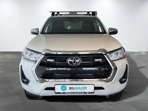 Toyota Hilux 2023 photo 2