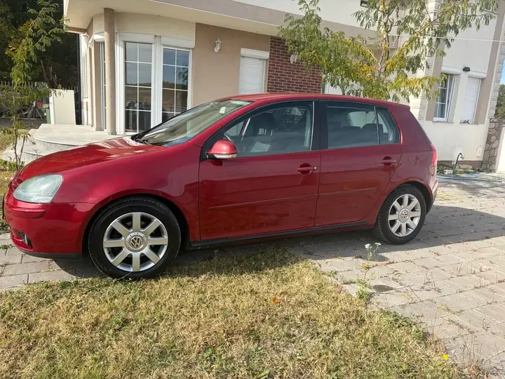 Volkswagen Golf 2004 photo 2