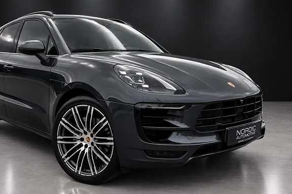 Porsche Macan S 2017 photo 2