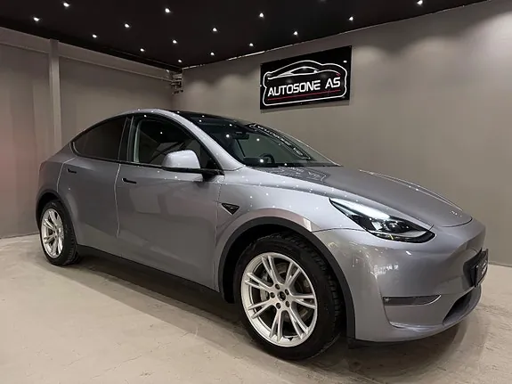 Tesla Model Y 2023 photo 4