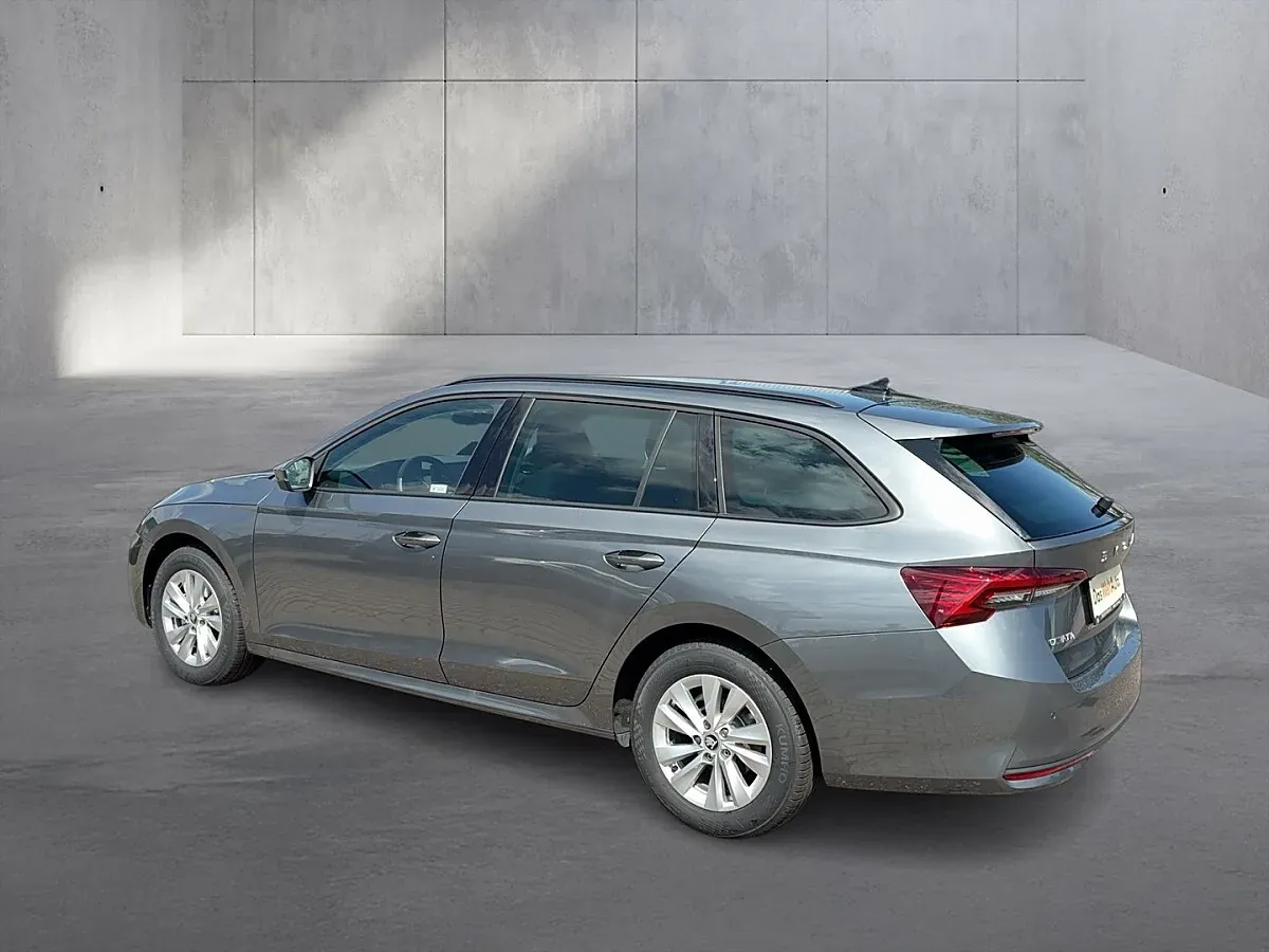 Skoda Octavia 2025 photo 3