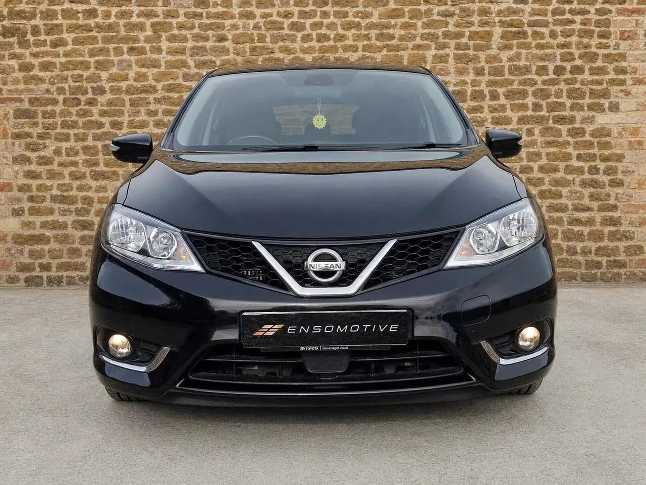 Nissan Pulsar 2017 photo 2