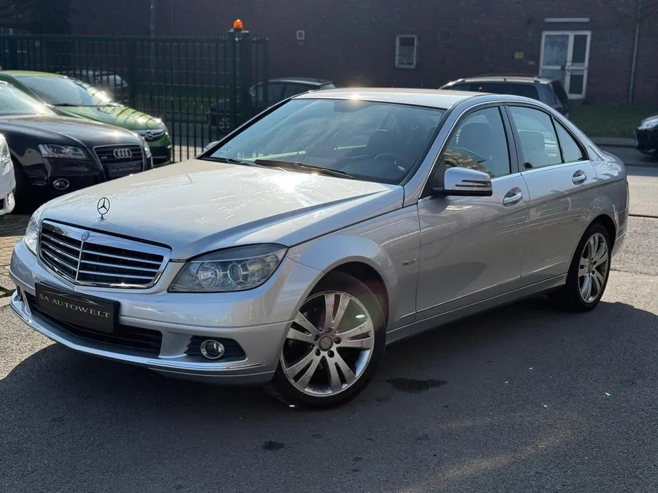 Mercedes-Benz C180