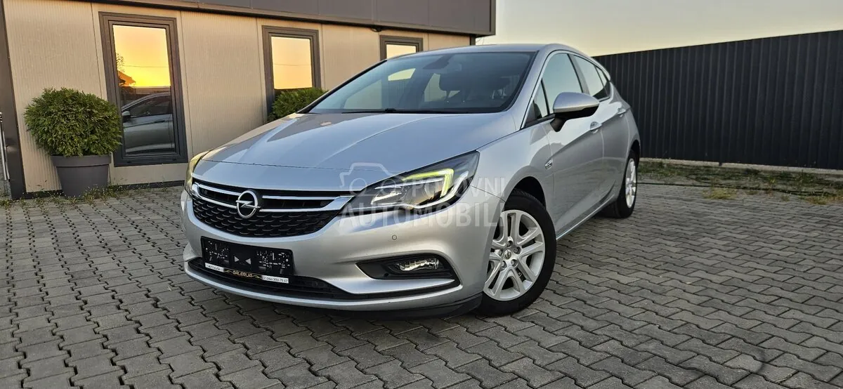 Opel Astra K 2016 photo 3