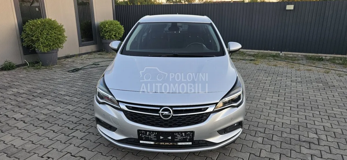 Opel Astra K 2016 photo 2