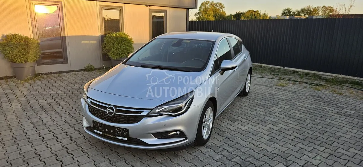 Opel Astra K 2016 photo 4