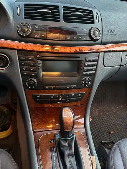Mercedes-Benz E 200 D 2004 photo 4