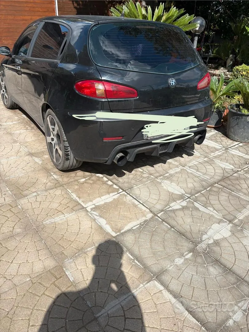 Alfa Romeo 147 2007 photo 2