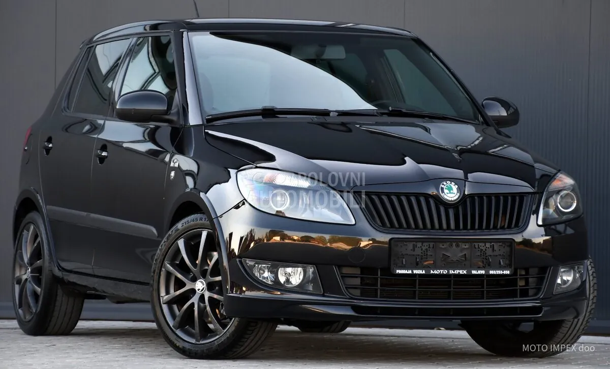 Skoda Fabia 2012 photo 2