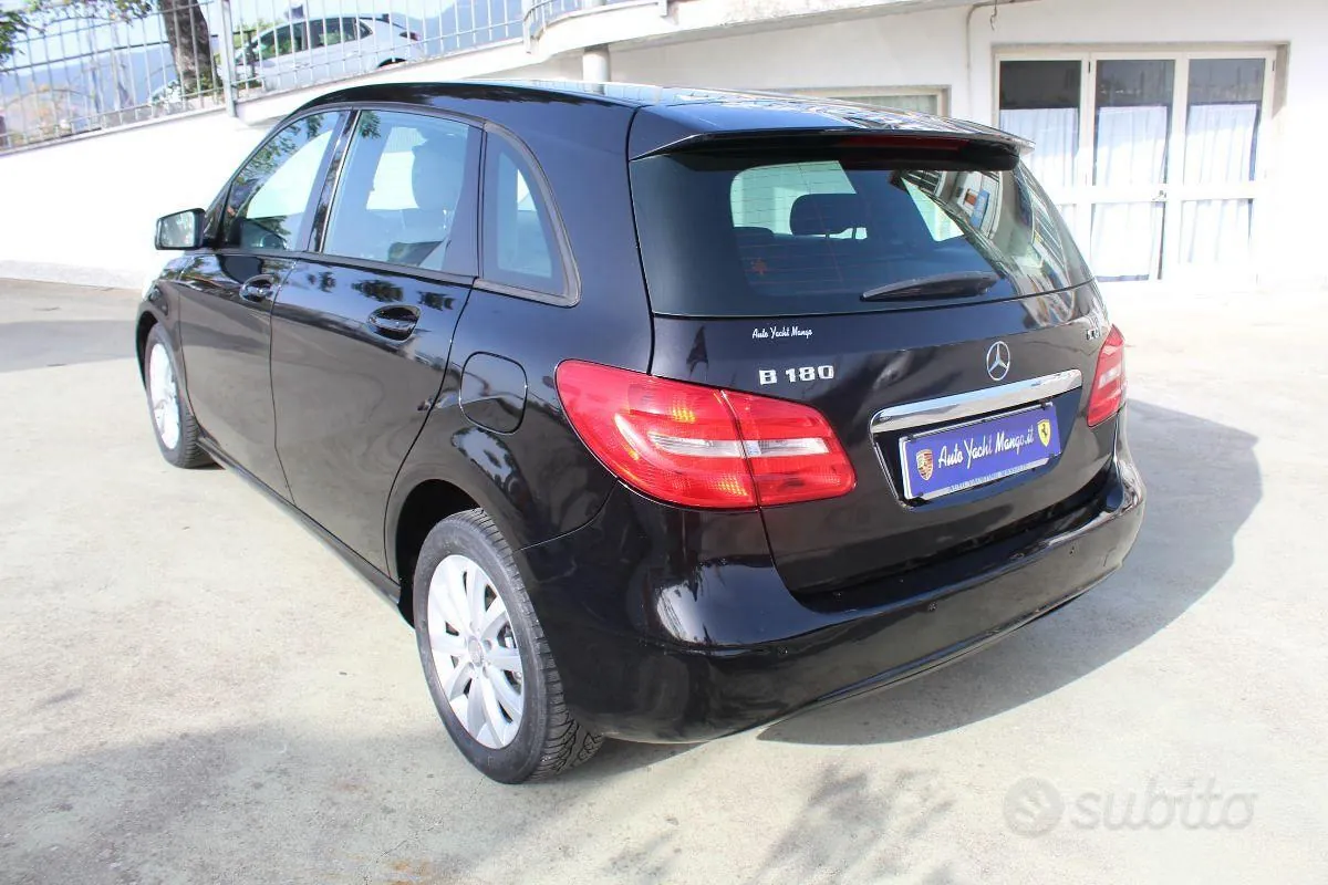 Mercedes-Benz B 2014 photo 5