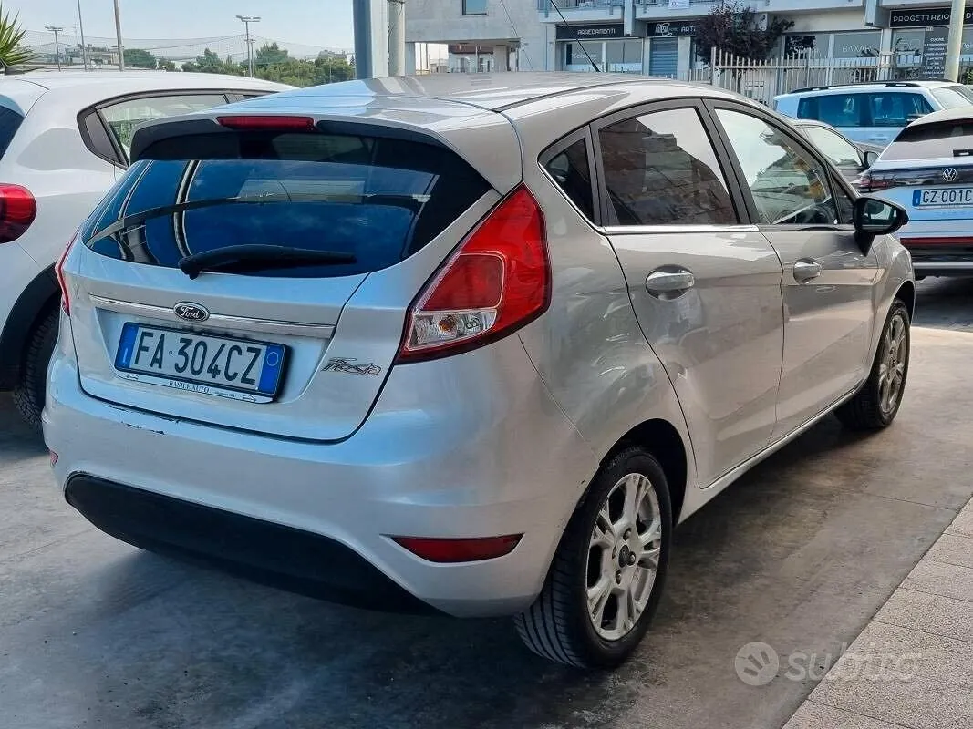 Ford Fiesta 2015 photo 3