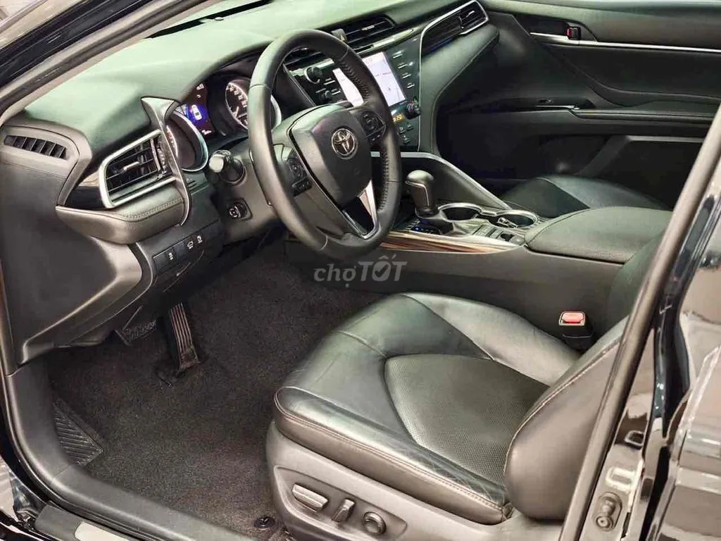Toyota Camry 2019 photo 5