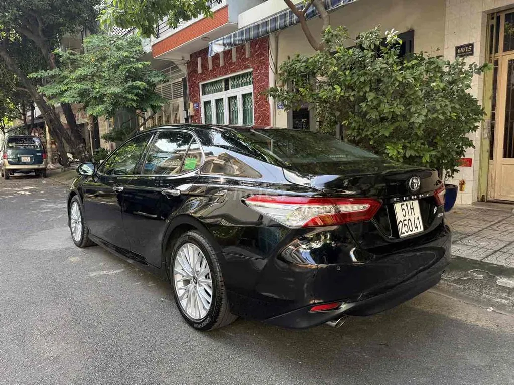 Toyota Camry 2019 photo 4