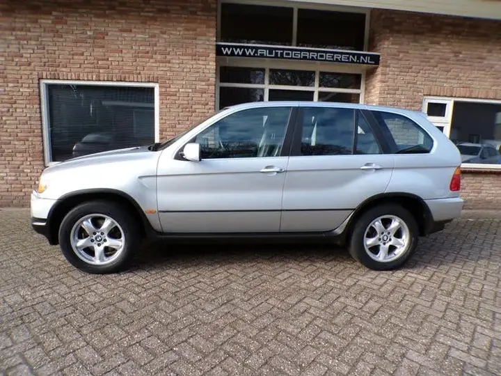 BMW X5 2000 photo 2