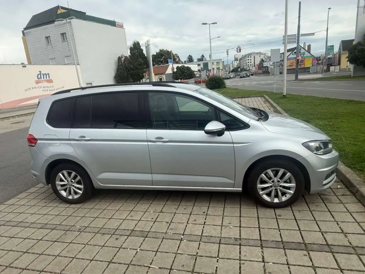 Volkswagen Touran 2018 photo 3
