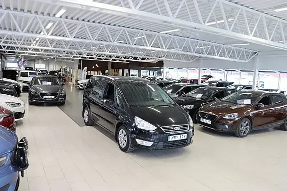 Ford Galaxy 2015 photo 3
