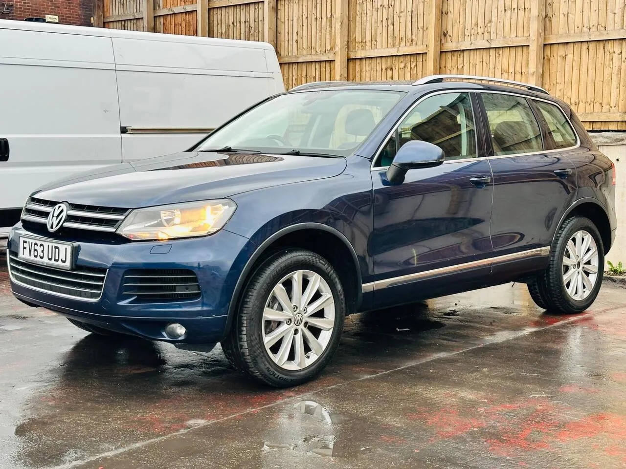 Volkswagen Touareg 2013 photo 3